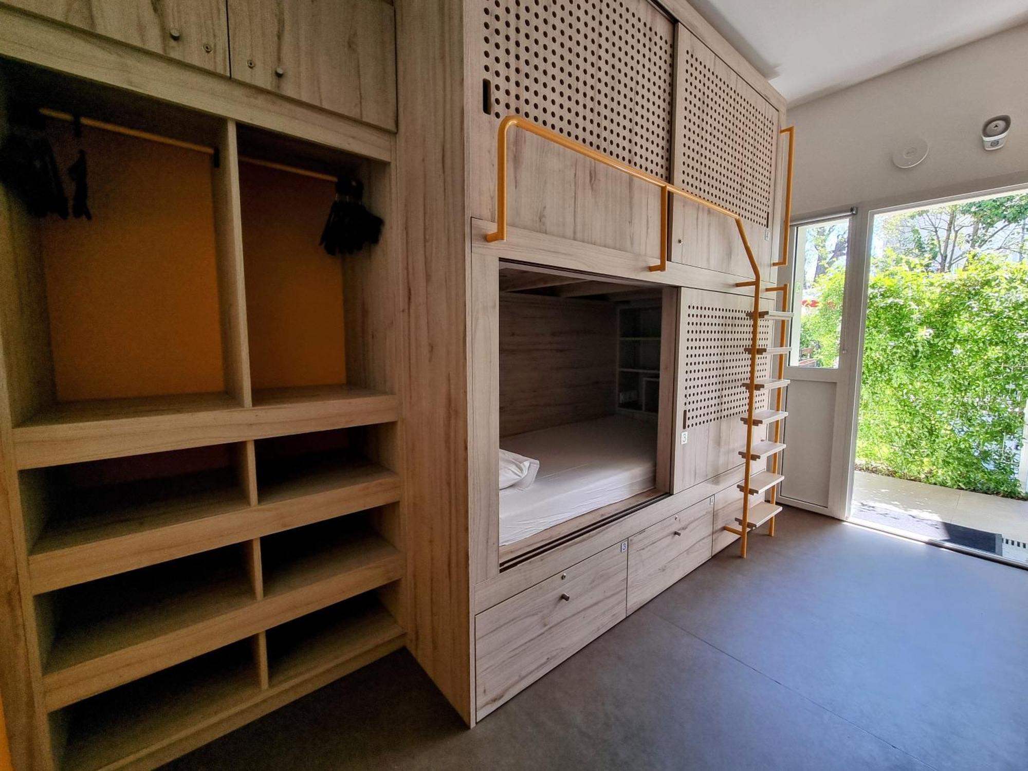 Bloom Hostel Bar & Garden บอร์โด ภายนอก รูปภาพ